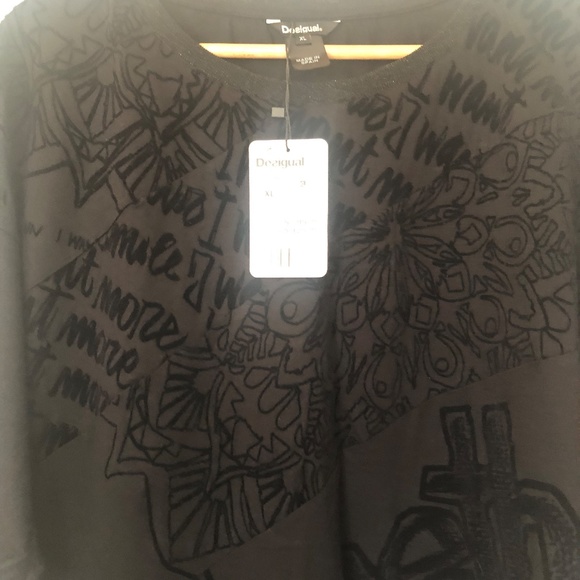 Desigual NWT 3/4 sleeve asymmetrical top XL - Picture 3 of 4